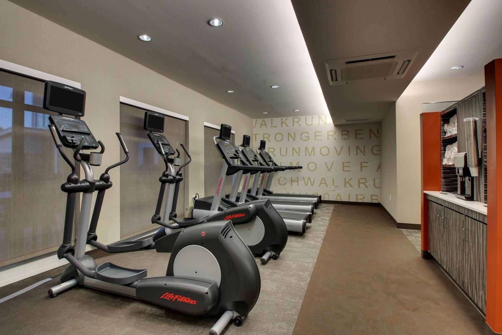 Residence Inn By Marriott Philadelphia Valley Forge/Collegeville מראה חיצוני תמונה